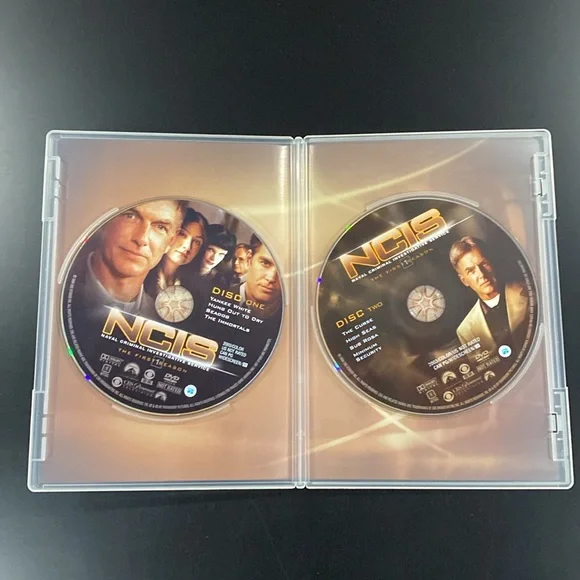 NCIS - The Complete First Season - Picture 7 of 16